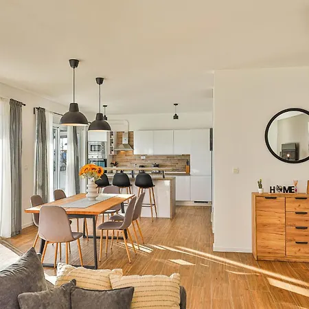 3 Bedroom Pet Friendly In Na Moru Hébergement de vacances *