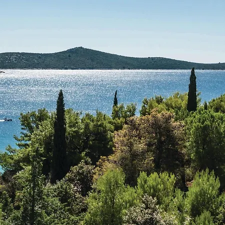 Hébergement de vacances 3 Bedroom Pet Friendly In Na Moru *